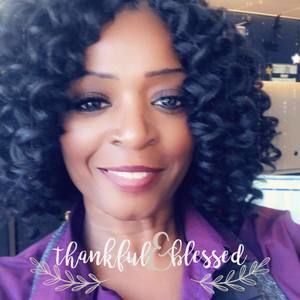 Meet your Posher, Saundra